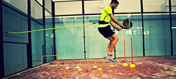 ¿Cuánto influye el físico en tu rendimiento en pádel?